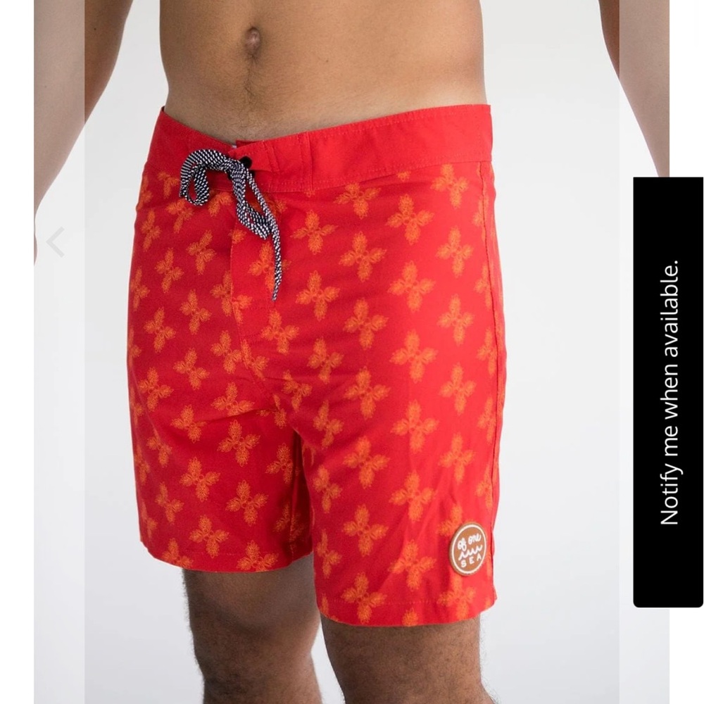 OF ONE SEA
Men's Townshort in Red Breadfruit Bandana Swim Shorts